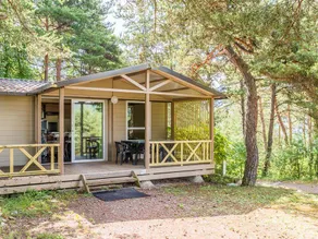 Charmant chalet adapté aux familles avec piscine chauffée et terrasse - Image 4