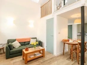 Cottage with garden - Image 5