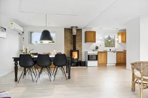Fully equipped wonderful house with terrace & BBQ - Image 4