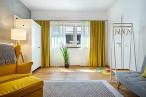Apartment with barbeque & garden | Garden view - Image 3