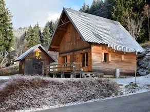 Child-friendly chalet with terrace, BBQ & garden | Garden view | Pet-friendly - Image 3