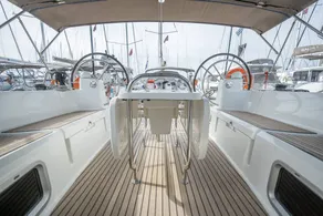 Bateau avec 3 chambres à coucher pour 6 personnes - Image 2