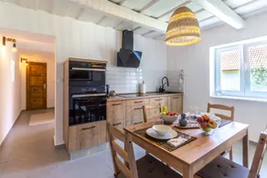 House with garden, terrace & BBQ - Image 3