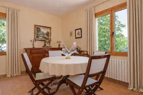 Spectacular views, just 4km to the beach! - Image 4
