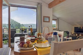 Children-friendly holiday apartment | Garden view - Image 4