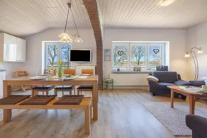 Holiday apartment with garden, barbeque & sauna | Garden view - Image 3