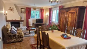 House with garden, BBQ & terrace - Image 3