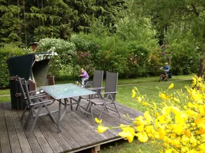 Holiday apartment with garden - Image 2