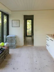 Fully equipped beautiful holiday home with BBQ, garden & terrace | Water view | Next to the beach | Pets allowed - Image 5