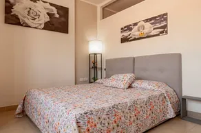 Habitación privada | Ideal para trabajar remoto - Image 2