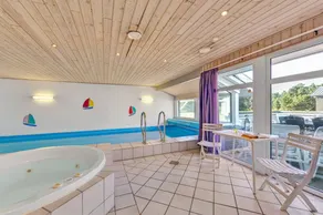 House with jacuzzi, sauna & terrace - Image 5