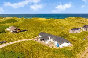 Child-friendly big house with hot tub, barbecue & terrace | Next to the beach | Dogs allowed - Image 5