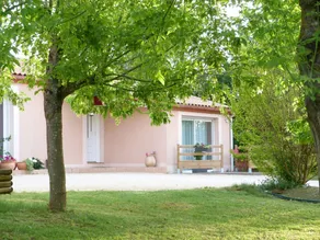 Nice B&B with garden & terrace | Garden view - Image 2