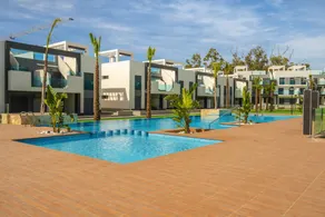 Family-oriented lovely apartment with garden, terrace & pool - Image 2
