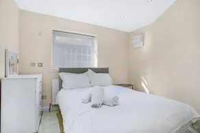 Holiday home with garden - Image 3
