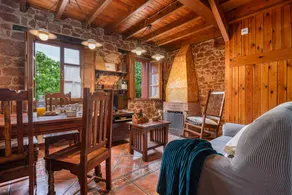 Holiday Home 'Lolo' with Private Garden and Wi-Fi - Image 4