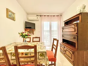 Apartment with terrace & barbeque - Image 2