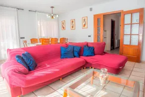 R103 Villa con piscina in Segur de Calafell - Image 3