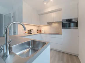 Flat with garden - Image 3