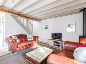 Family-oriented cottage with BBQ & garden | River view | Pets are welcome - Image 3