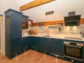Fully equipped wonderful cottage with garden | Dogs allowed - Image 3