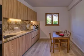 Agréable maison avec jardin, terrasse et barbecue | Vue jardin - Image 5