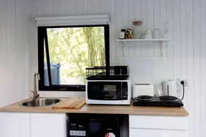 Secluded Tiny House Perfect for Water Activities and Family Time in Queensland, Australia - Image 5
