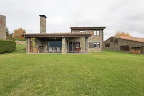 Chalet 'Casa Campelles 2' with Mountain View, Shared Terrace and Wi-Fi - Image 3