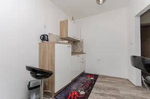 Apartment | Garden view - Image 4