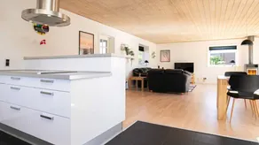Holiday home with terrace - Image 4
