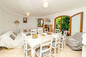 Appartement Confortable Au Bar-Sur-Loup, 84 M2, Vue Montagne - Image 4