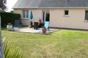 Holiday home with terrace, garden & barbecue | Nature view - Image 2