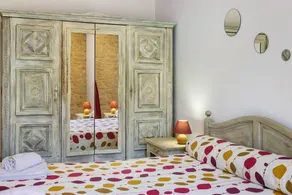 Guest Room 'La Ferme De La Croix D’allon' with Shared Pool, Garden, and Wi-Fi - Image 4