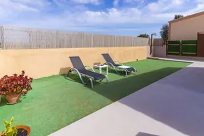 Chalet with barbecue, garden & terrace - Image 4