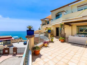 Appartement de vacances avec barbecue, piscine et terrasse | Vue mer | Idéal pour le télétravail - Image 2