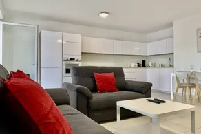 Appartement avec terrasse - Image 2