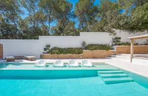 Villa with barbeque, terrace & private pool - Image 3