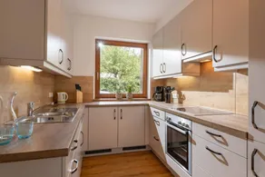 Flat with terrace, garden & BBQ - Image 3