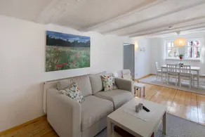 Apartment 'Omi Anni' with Marketplace View, Private Terrace, and Wi-Fi - Image 2