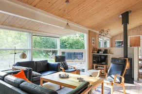 Child-friendly house with terrace, hot tub & barbecue | Pets allowed - Image 3