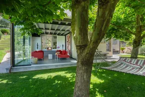 Villa entièrement équipée avec terrasse, sauna et jardin | Vue panoramique - Image 4