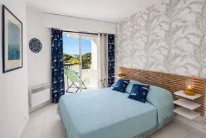 Condo with pool & terrace | Sea view - Image 4