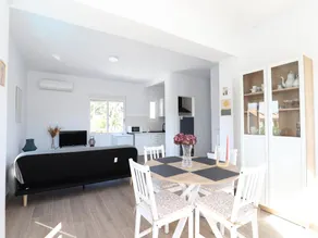 Villa avec barbecue, jardin et piscine privée - Image 4