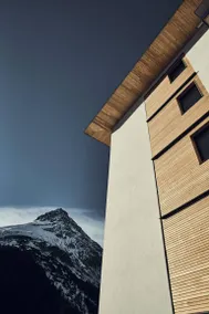 Flat with sauna & terrace - Image 4