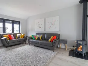 Family-oriented cottage with garden | Pet-friendly - Image 2
