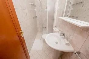 Comfort Triple room with Balcony and Sea View - Image 5