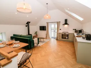 Child-friendly cottage with jacuzzi & garden | Pet-friendly - Image 3