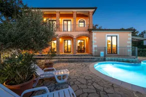 Voll ausgestattete gemütliche Villa mit Terrasse, Grill und beheiztem Pool - Image 2