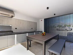 Fully equipped beautiful holiday home with terrace, private pool & BBQ - Image 4