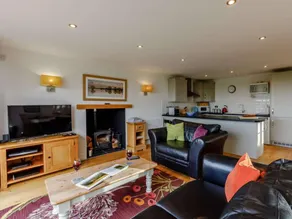 Fully equipped cottage with garden & jacuzzi | Dogs allowed - Image 3